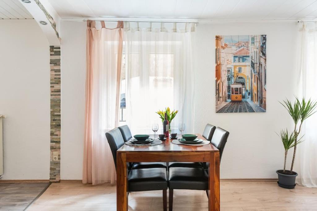 Ferienwohnung E"Stein 3 Zkb Terrasse Koblenz  Exterior foto